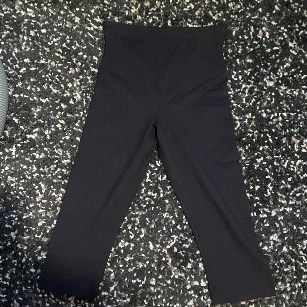 Yummie Tummie Black Cropped Leggings